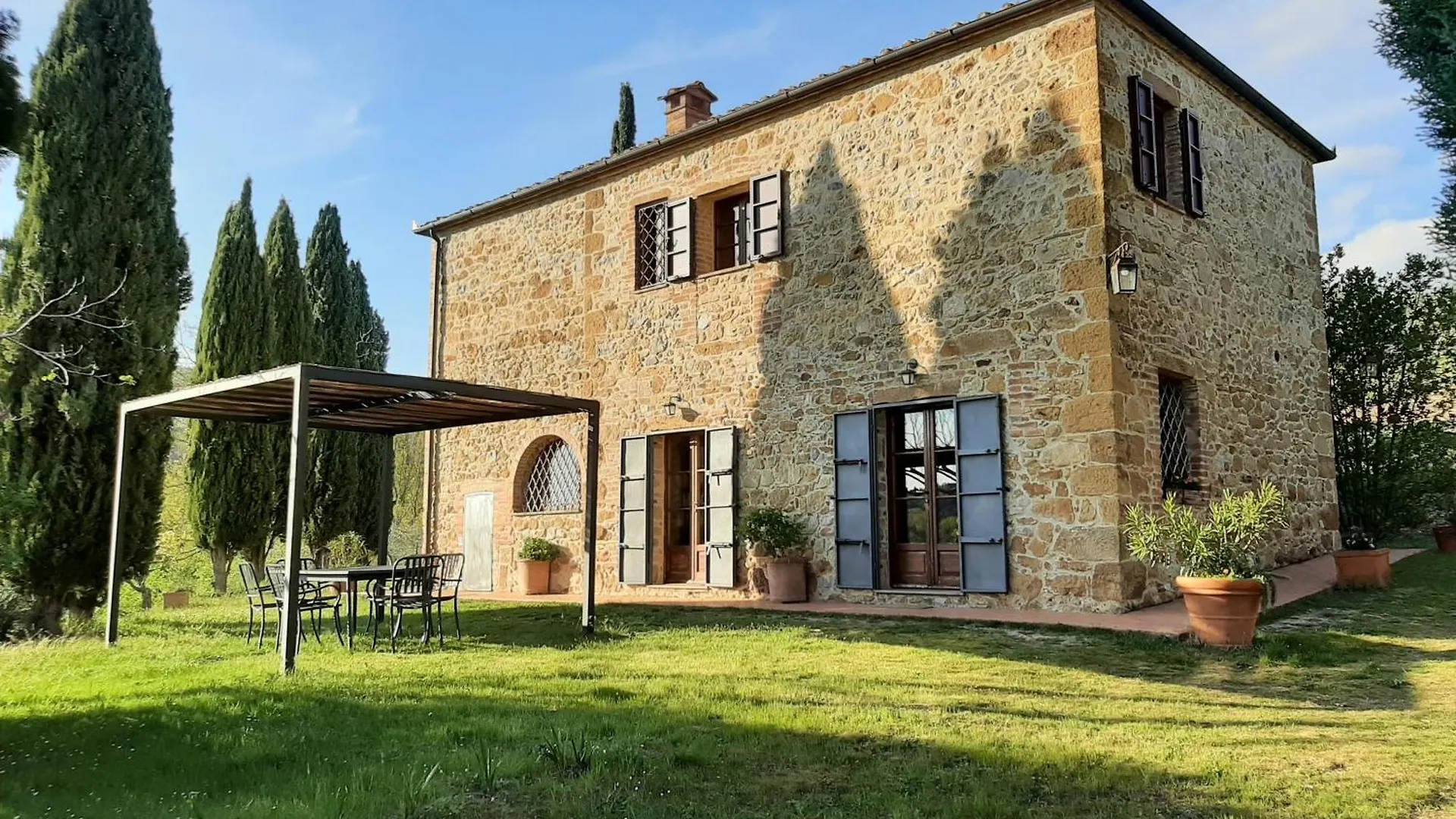 Villa Oliveta, View Of Montepulciano Torrita di Siena
